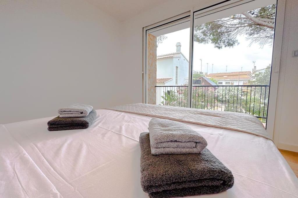Can Romy Appartement T2F A 20M De La Plage De Cala Montgo L' Escala Eksteriør bilde